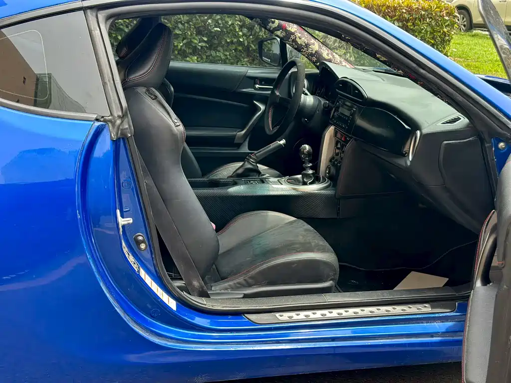 Subaru BRZ 2015 2.0i MT