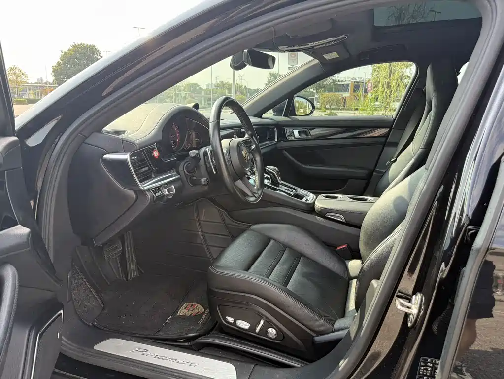 Porsche Panamera — миниатюра 9