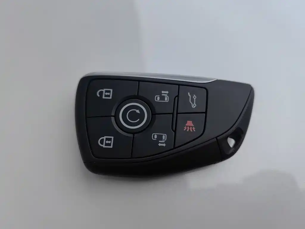 Buick GL8 Hybrid — миниатюра 19