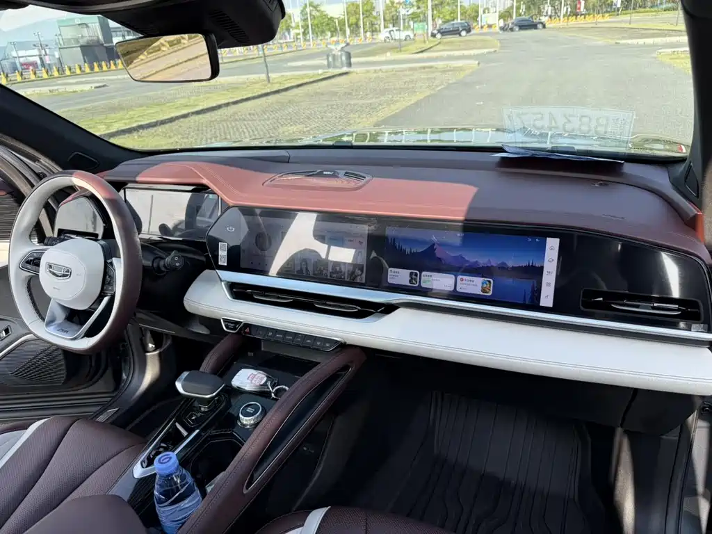 Geely Xingyue L — миниатюра 16