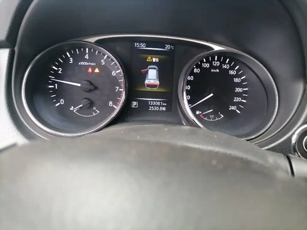 Nissan X-Trail — миниатюра 17