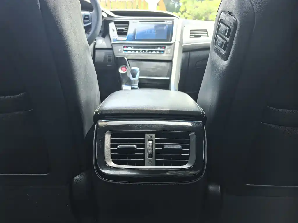 Honda Spirior — миниатюра 11