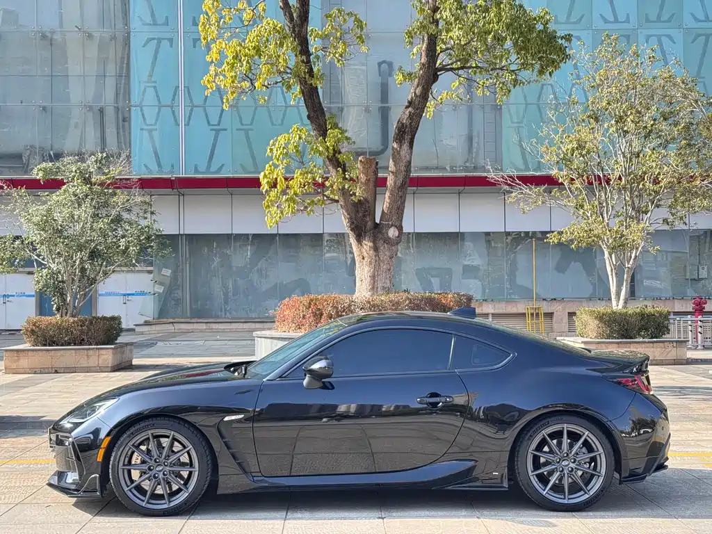 SUBARU BRZ