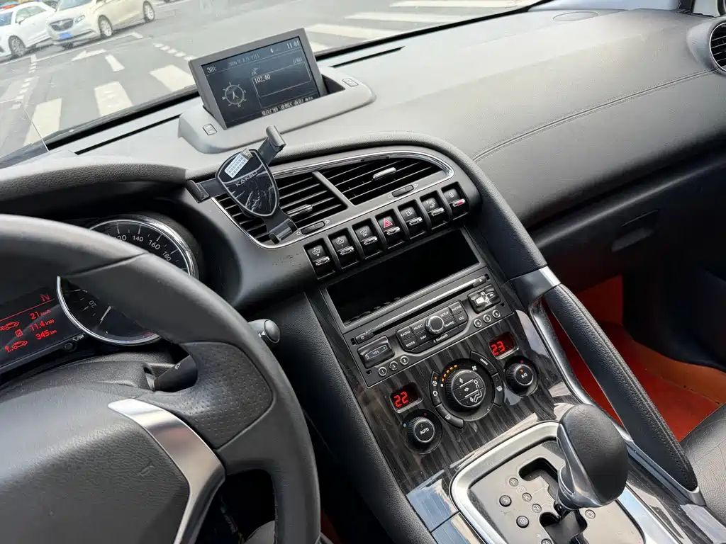 Peugeot 3008 — миниатюра 7