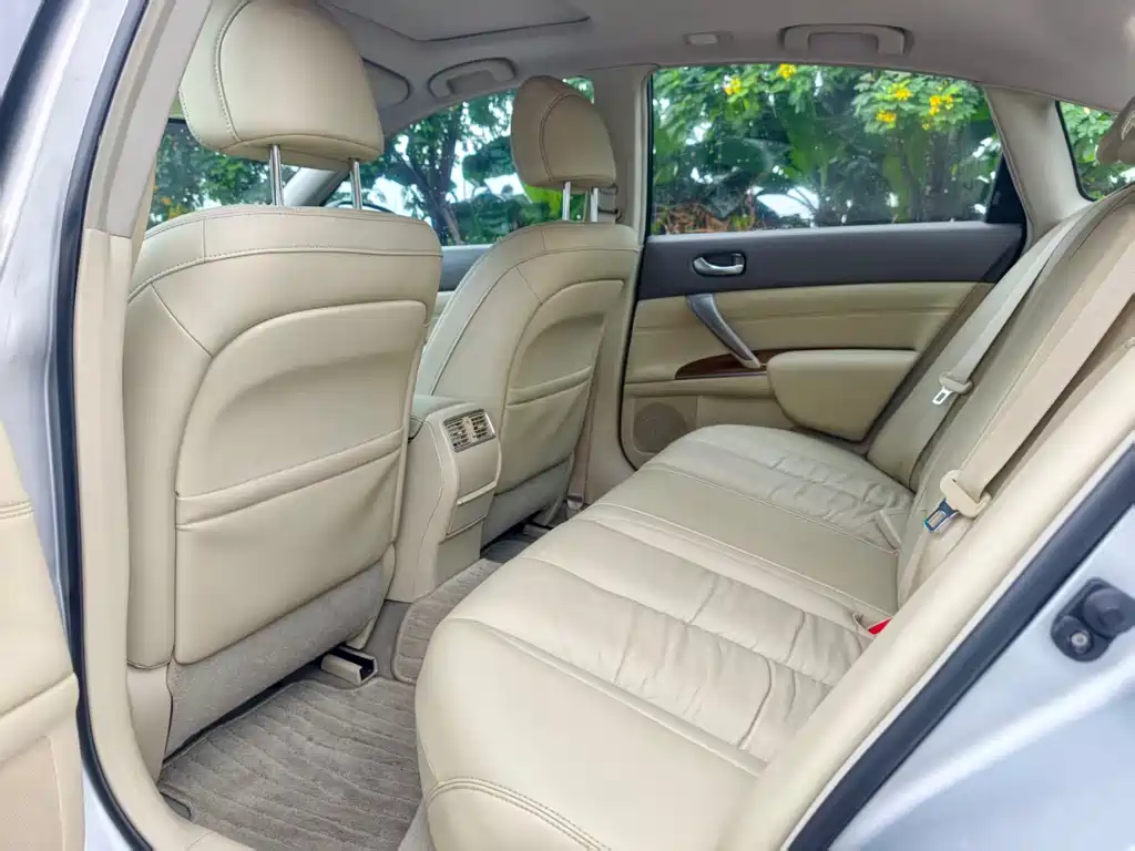 Nissan Teana — миниатюра 8
