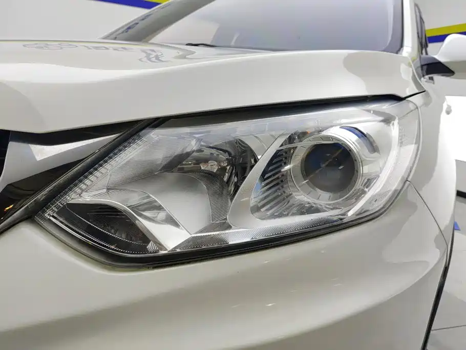 BAIC Senova X35 — миниатюра 5