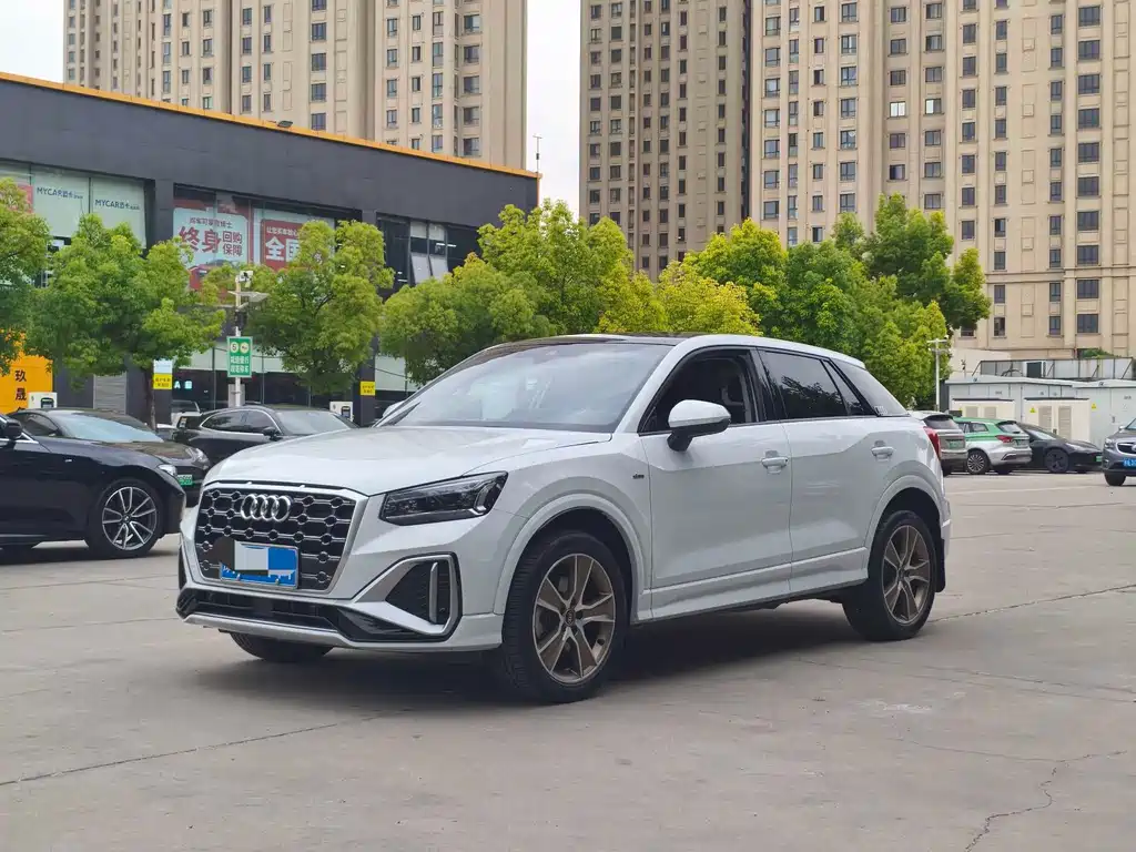 Audi Q2L 2024 35TFSI Fashion