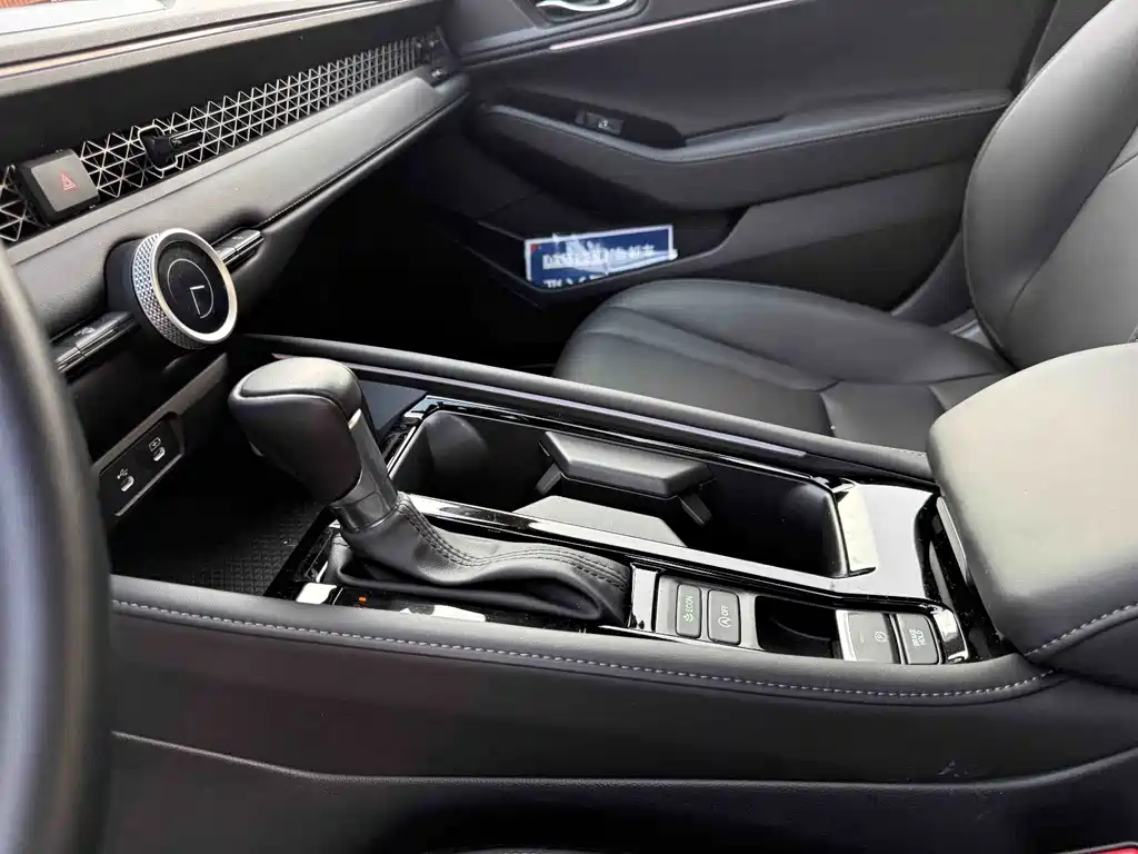 Honda Accord — миниатюра 15