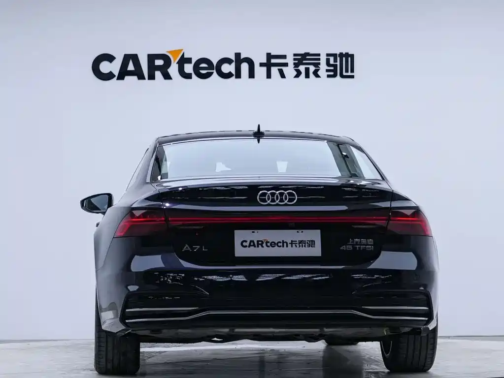 Audi A7L — миниатюра 5
