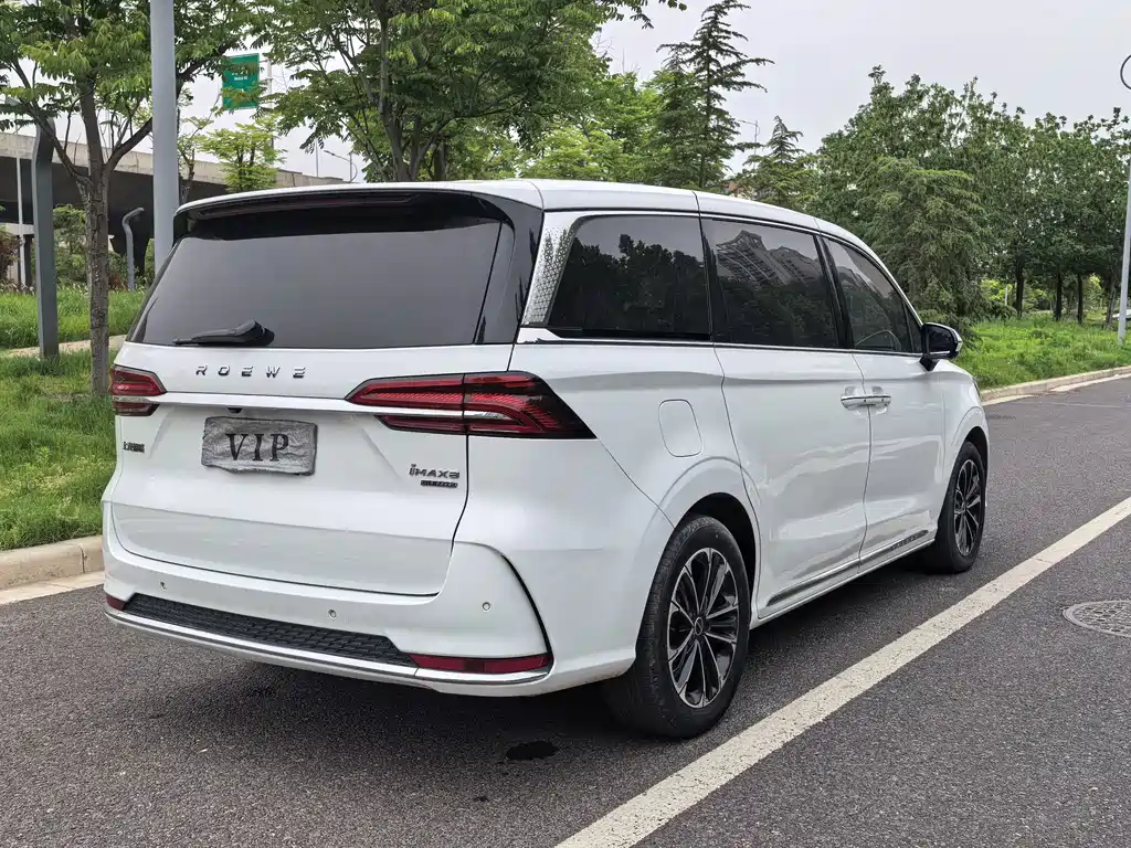 Roewe iMAX8 — миниатюра 24