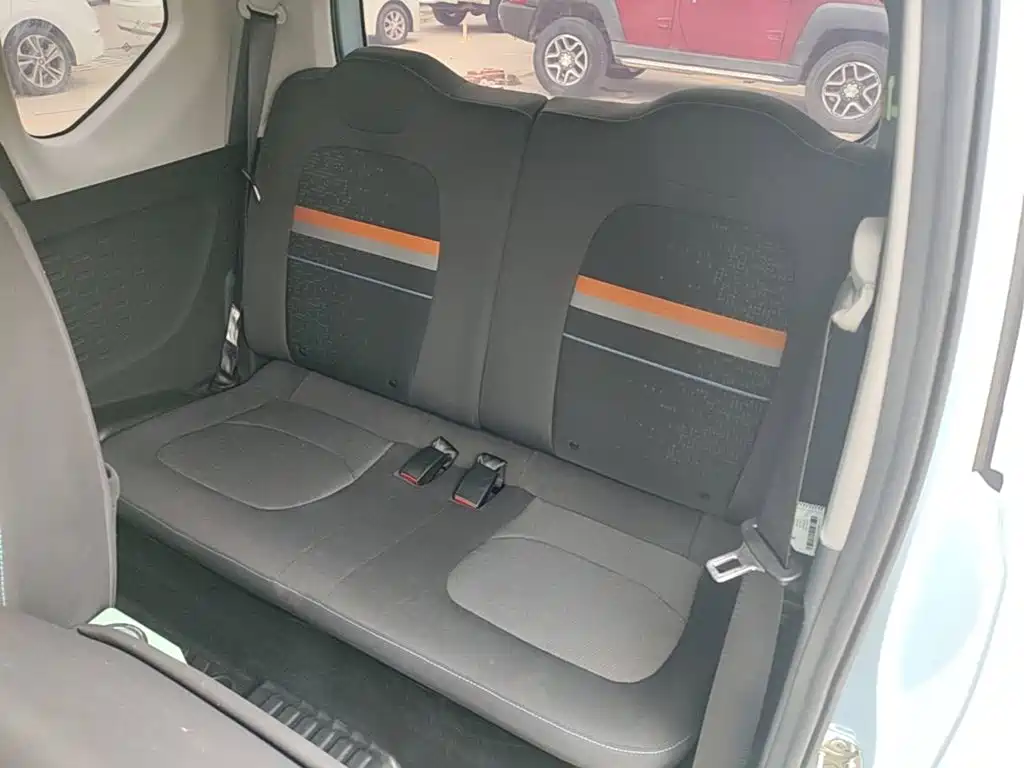 Wuling MINIEV — миниатюра 17