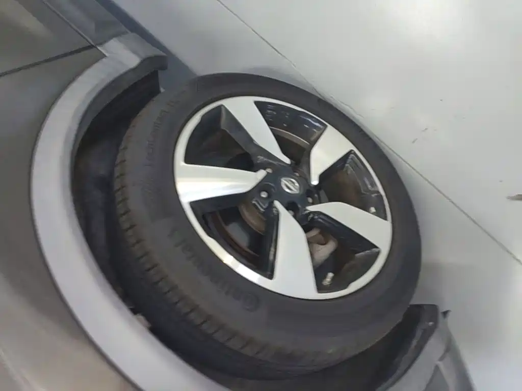 Nissan Qashqai — миниатюра 23