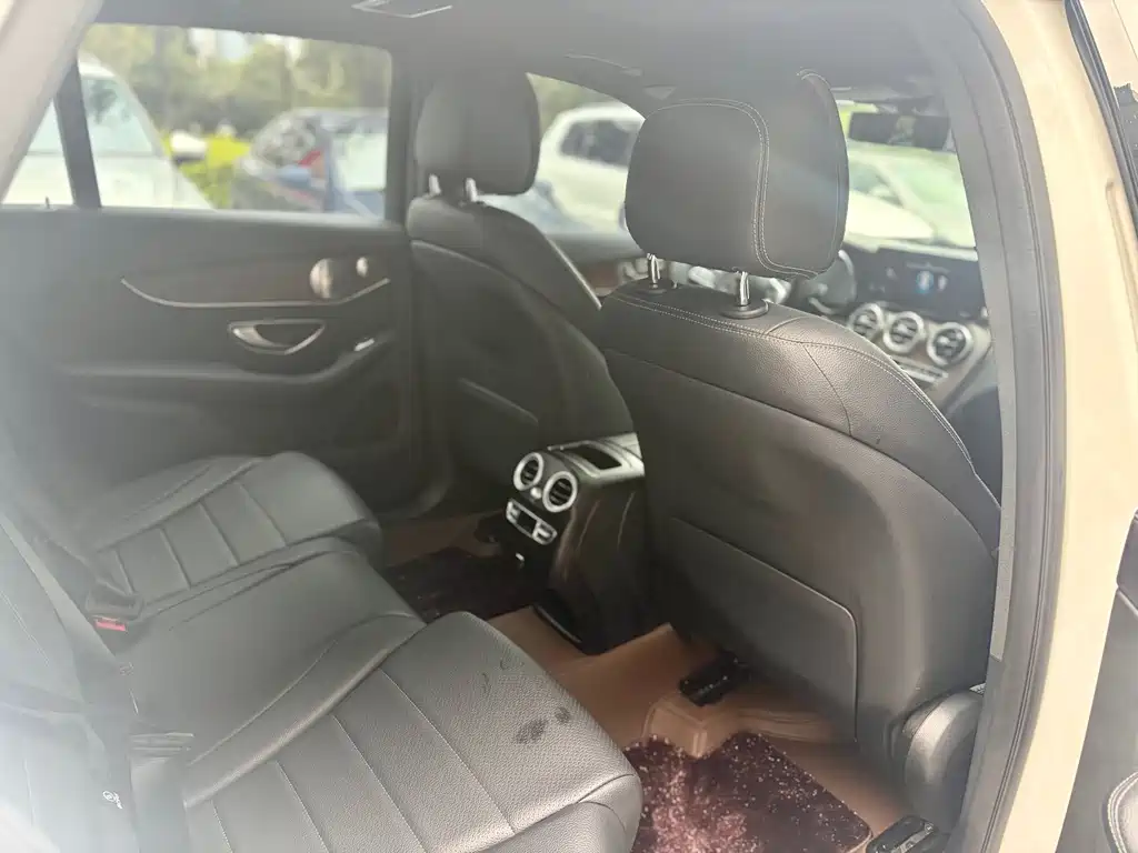 Mercedes-Benz GLC — миниатюра 12