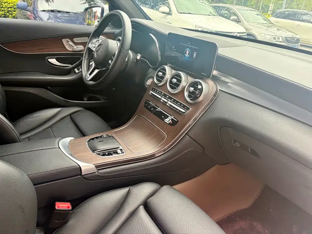 Mercedes-Benz GLC — миниатюра 19