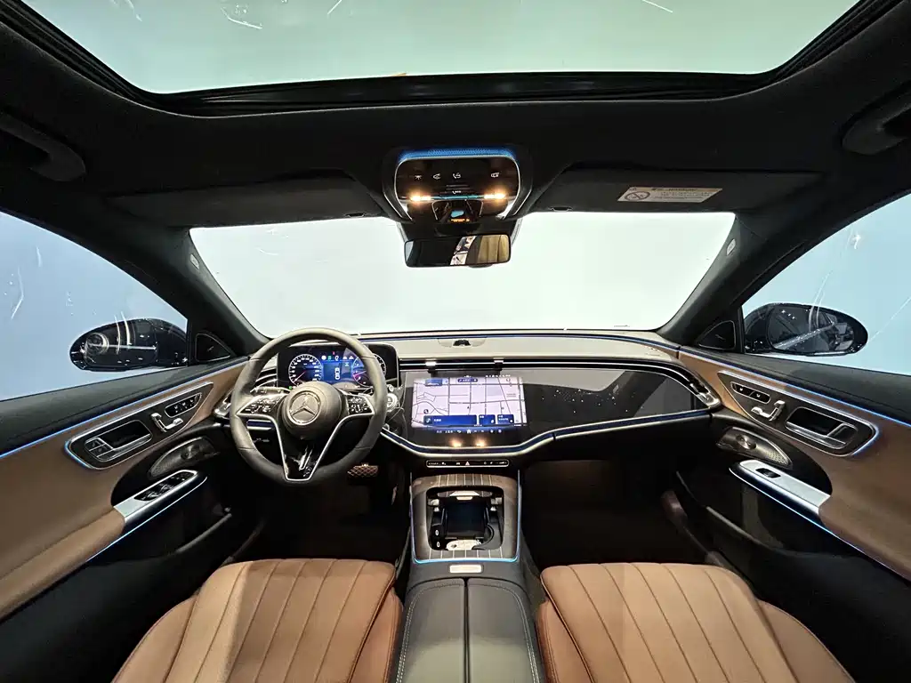 Mercedes-Benz E-Class — миниатюра 8