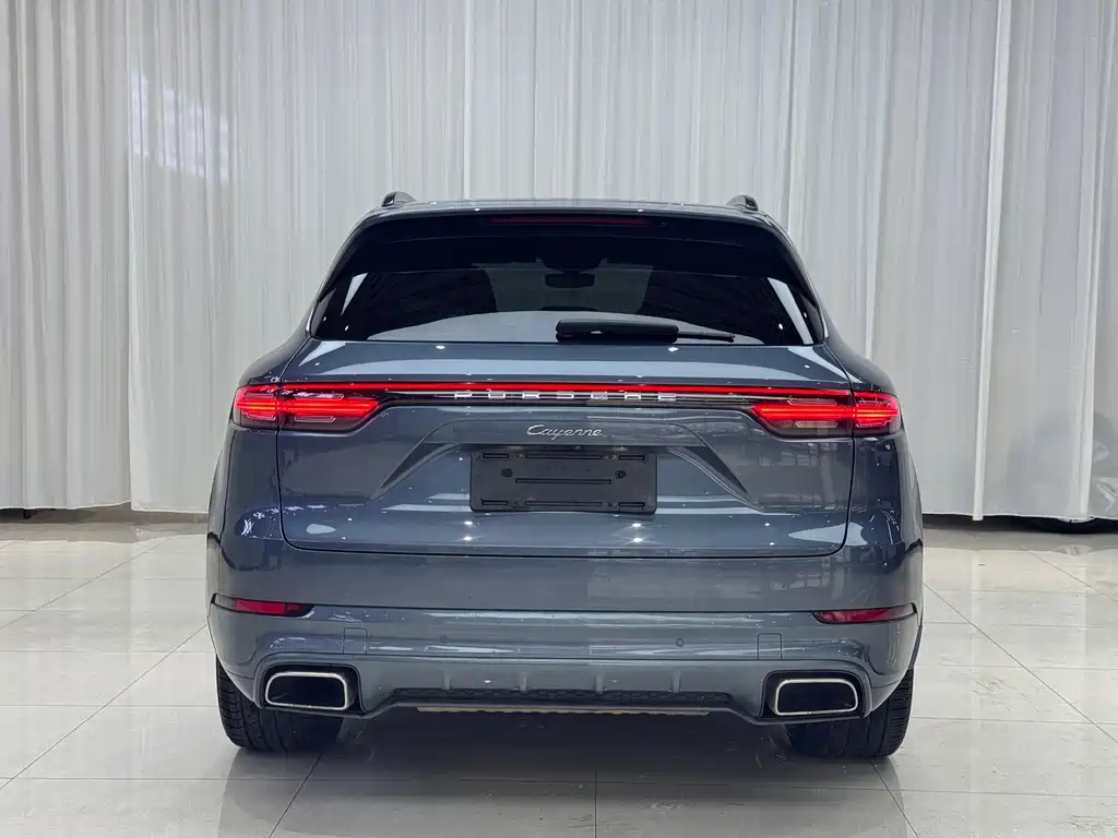 Porsche Cayenne — миниатюра 16