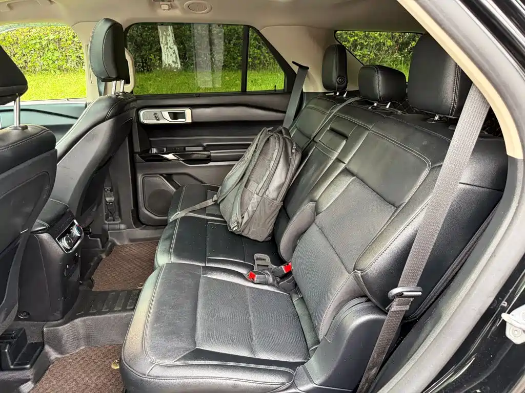 Ford Explorer — миниатюра 12