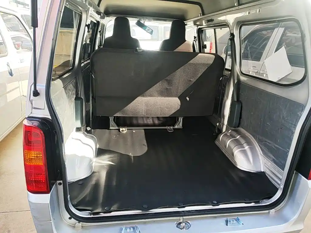 Wuling Zhiguang — миниатюра 19