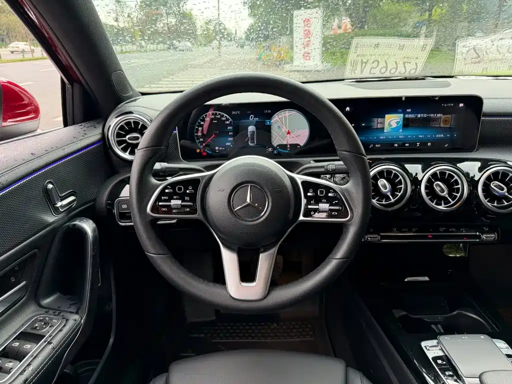 Mercedes-Benz A-Class — миниатюра 14