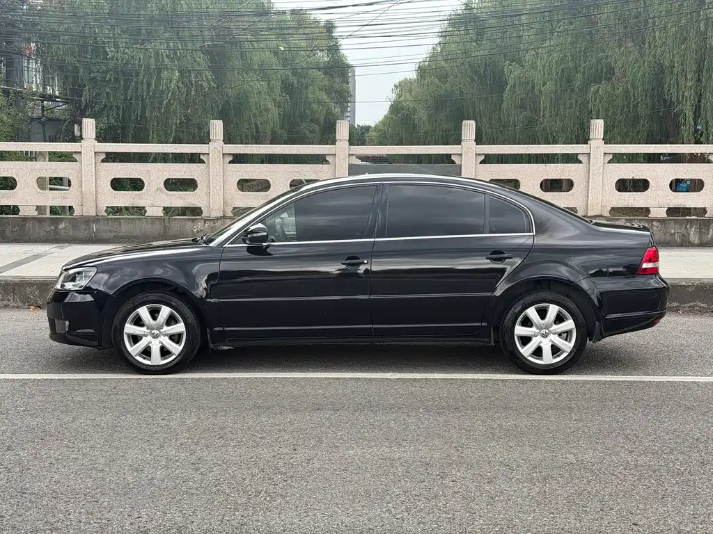 Volkswagen Passat Lingyu — миниатюра 3