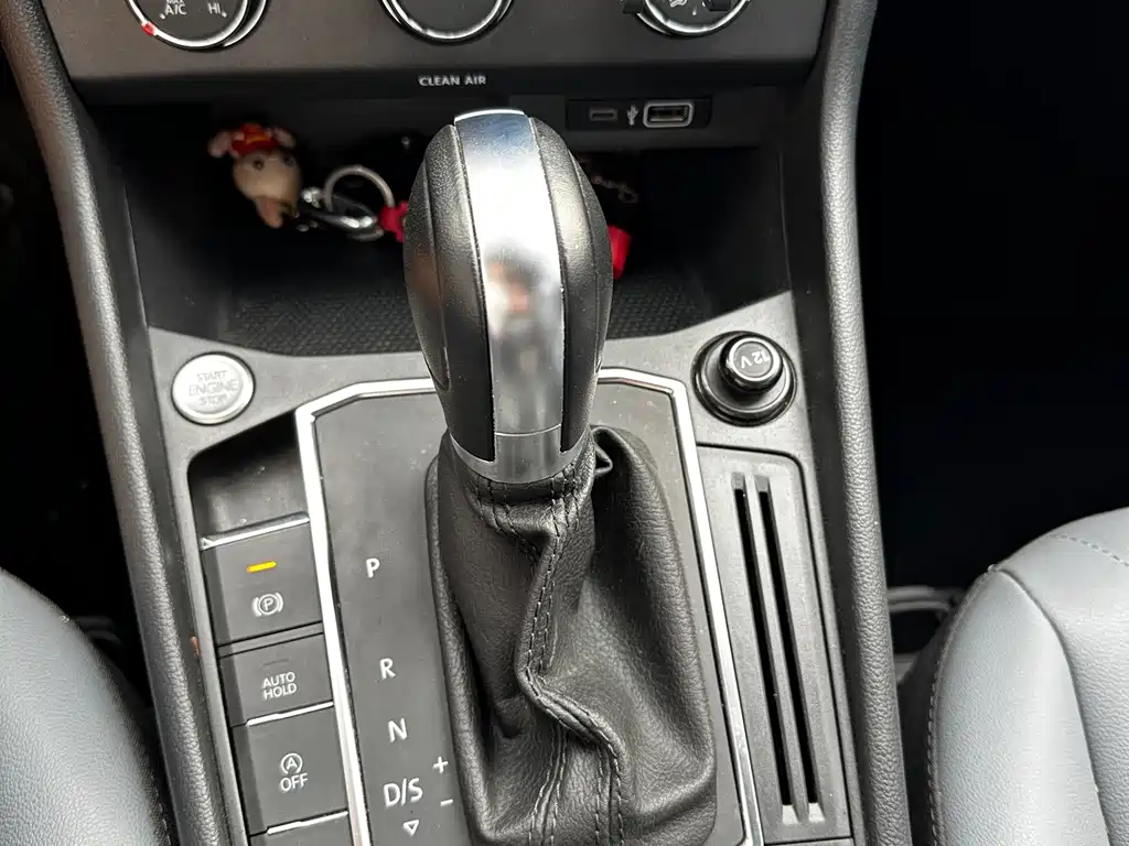 Volkswagen Lavida — миниатюра 11