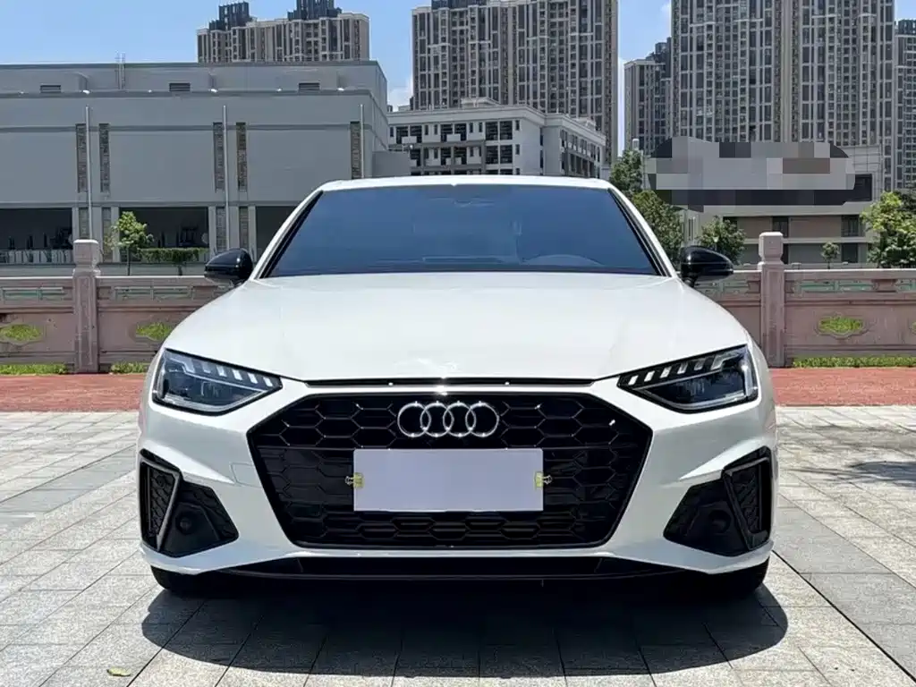 Audi A4L 2022 40 TFSI Luxury