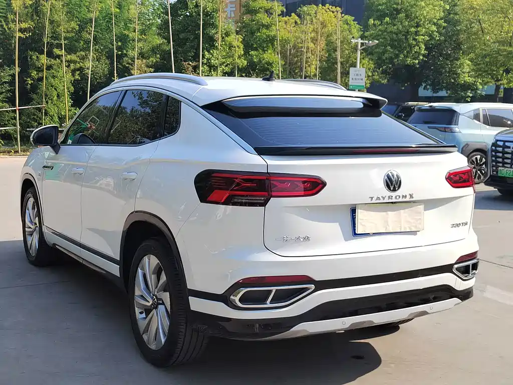 Volkswagen X — миниатюра 6