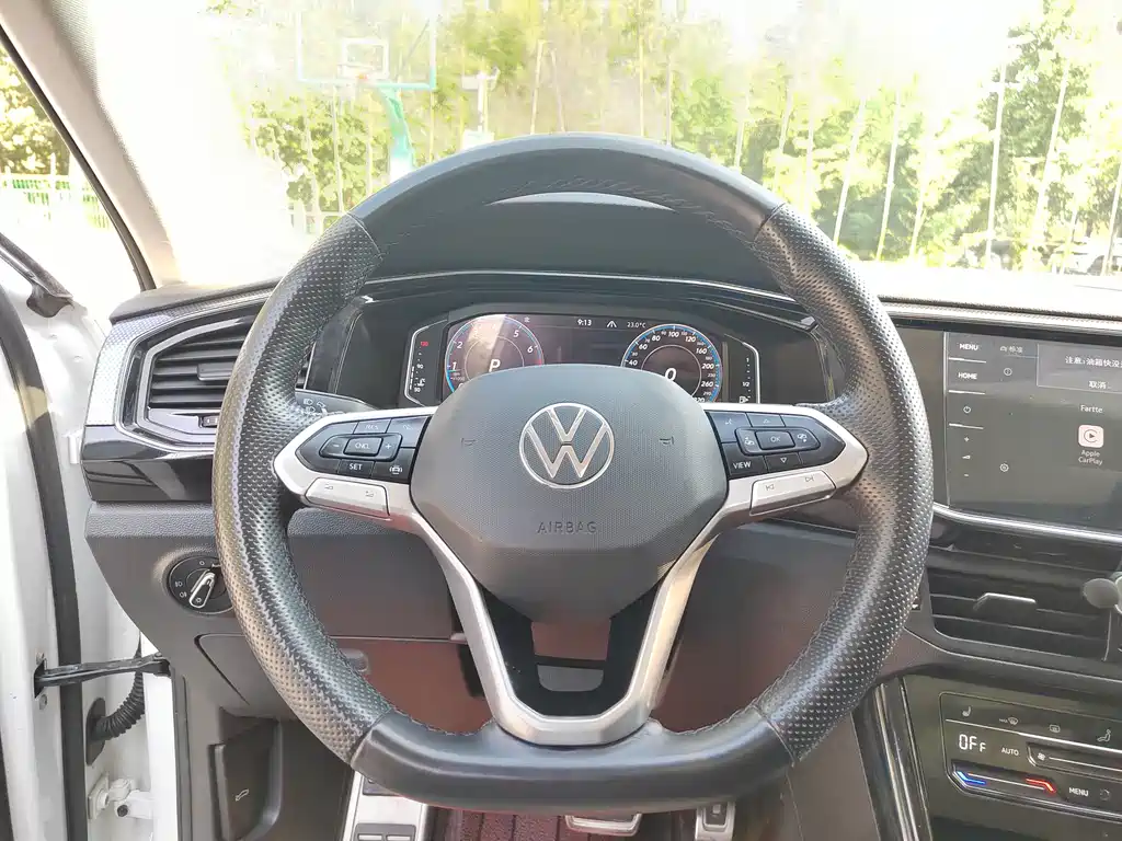 Volkswagen X — миниатюра 16