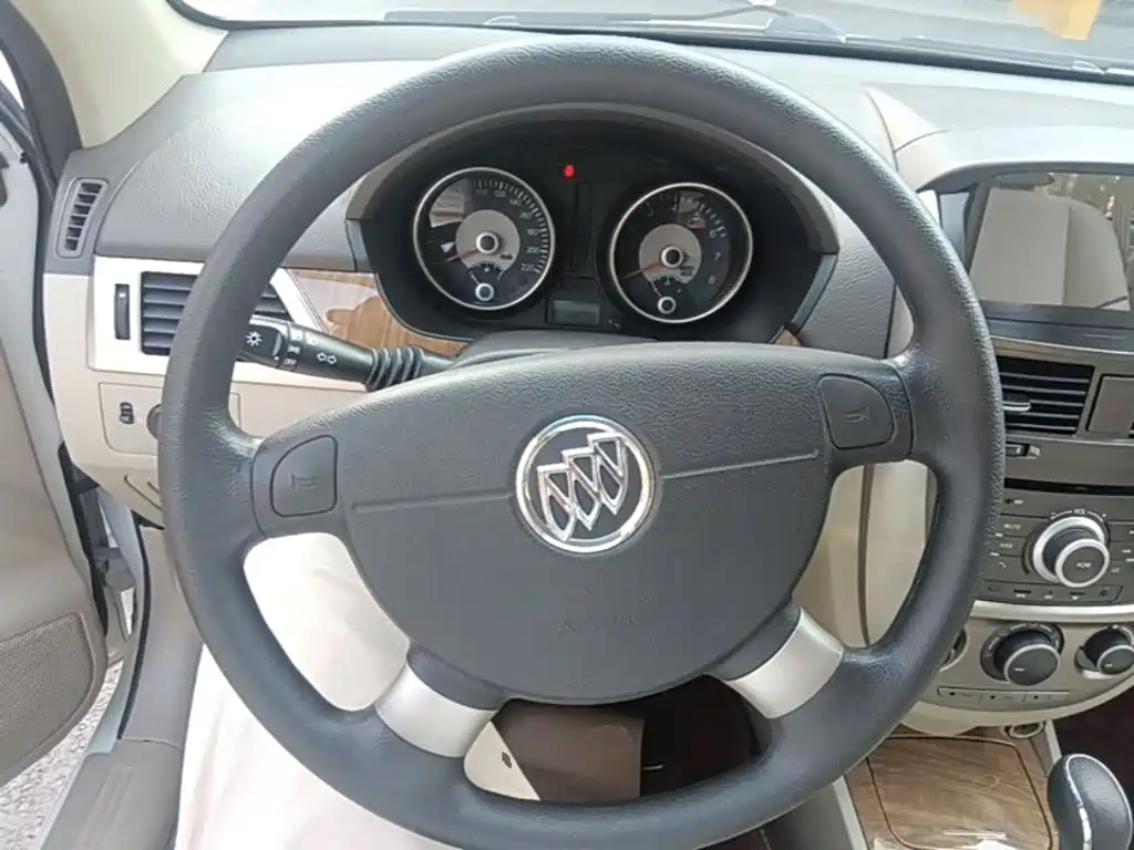 Buick Excelle — миниатюра 11