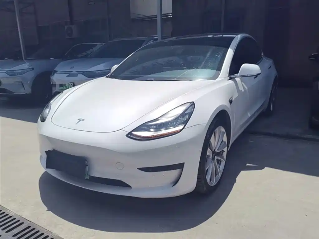 Tesla Model 3 2020