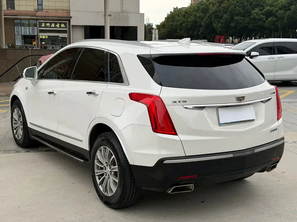 Cadillac XT5 — миниатюра 4