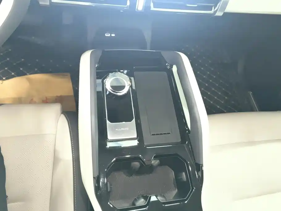 iCAR iCAR 03 — миниатюра 16
