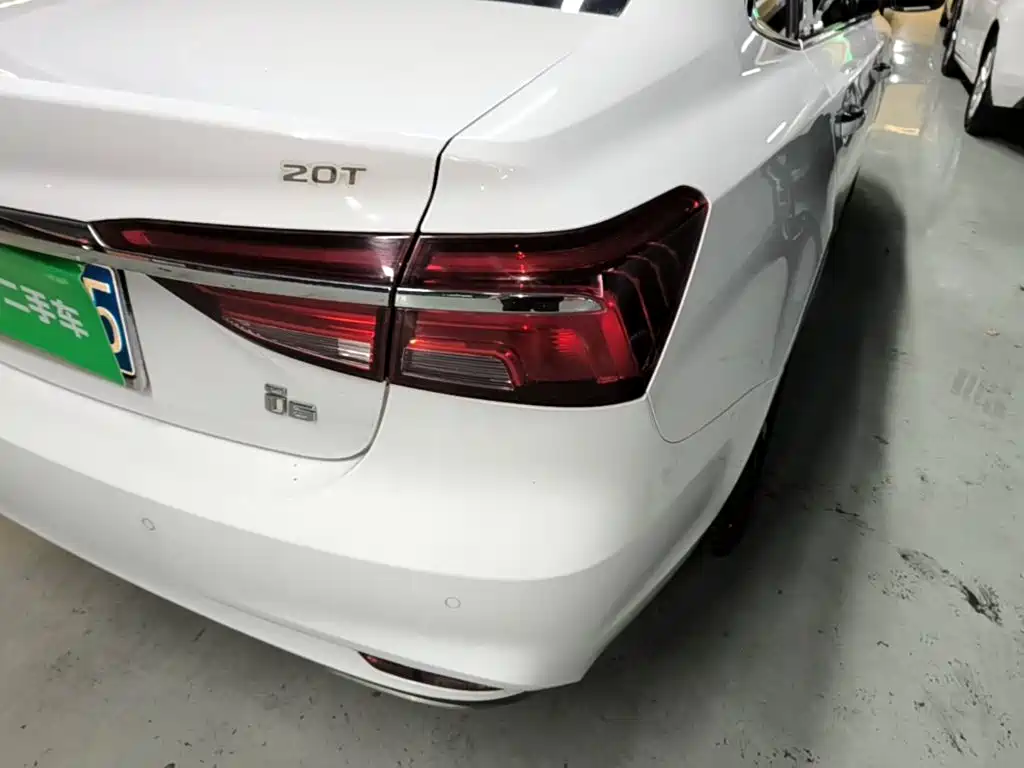 Roewe i6 Classic — миниатюра 8
