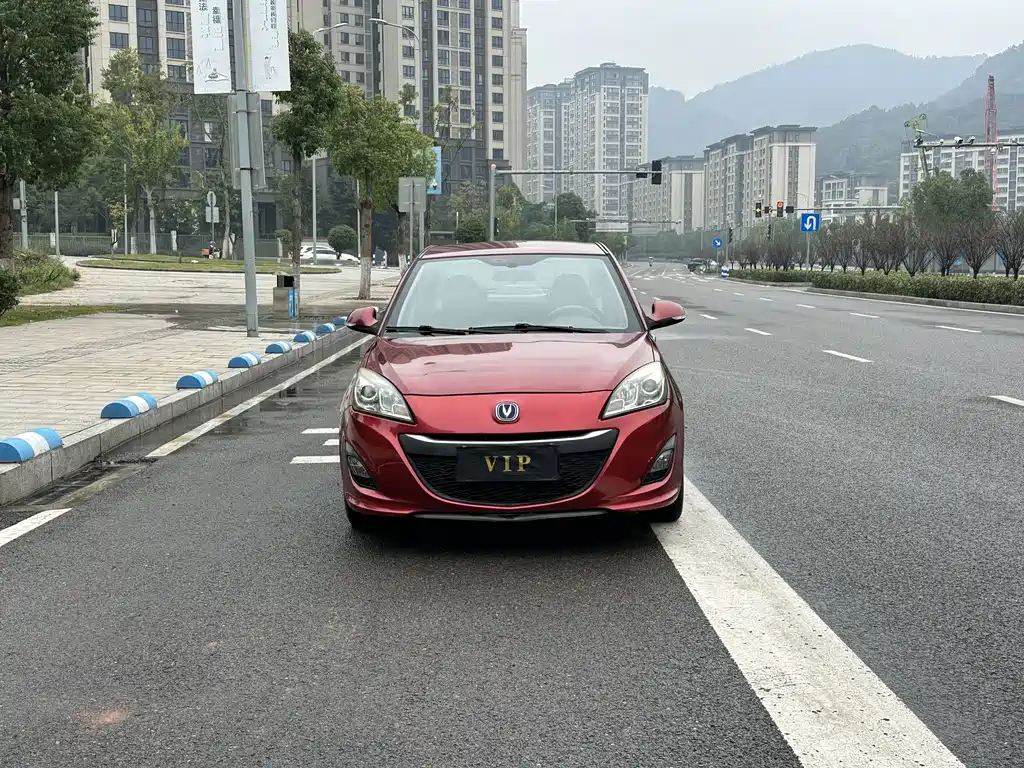 Changan V5 — миниатюра 2