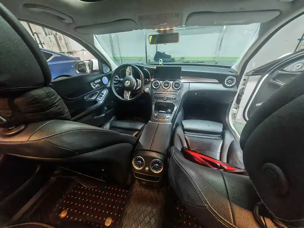 Mercedes-Benz C-Class — миниатюра 8