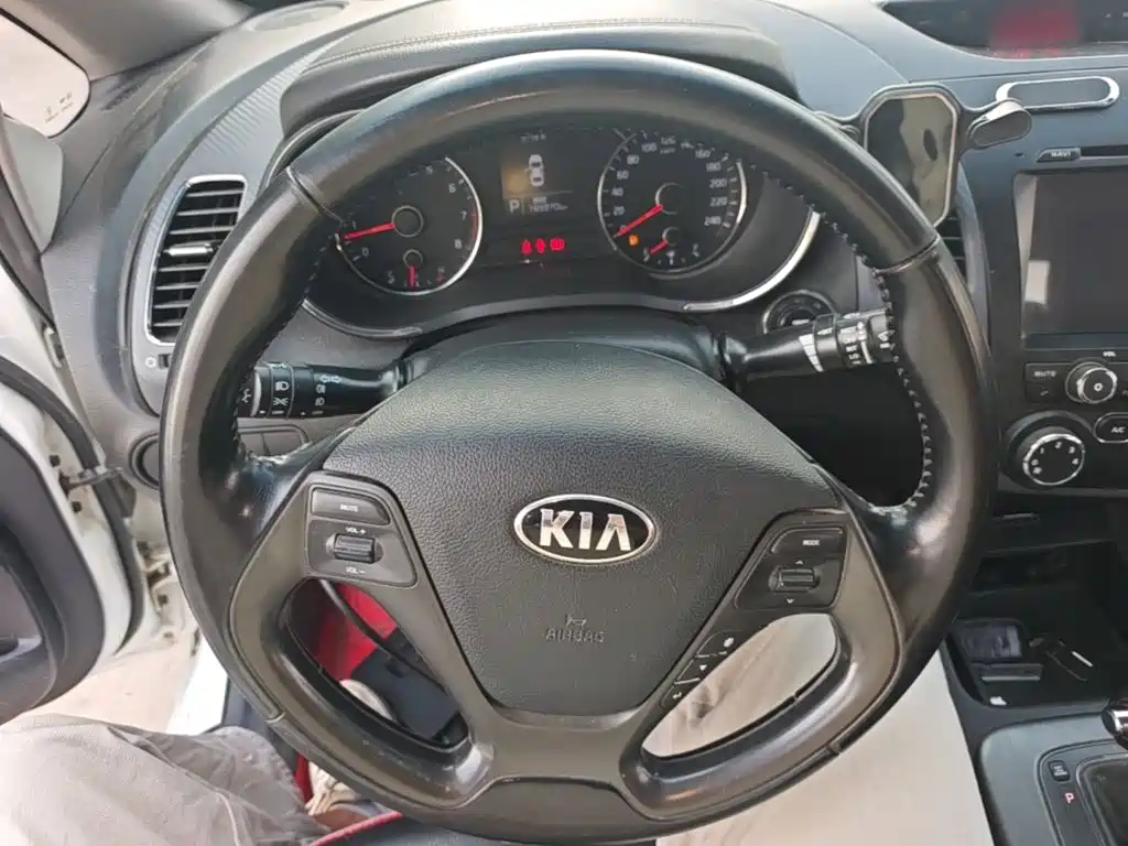 Kia K3 — миниатюра 11