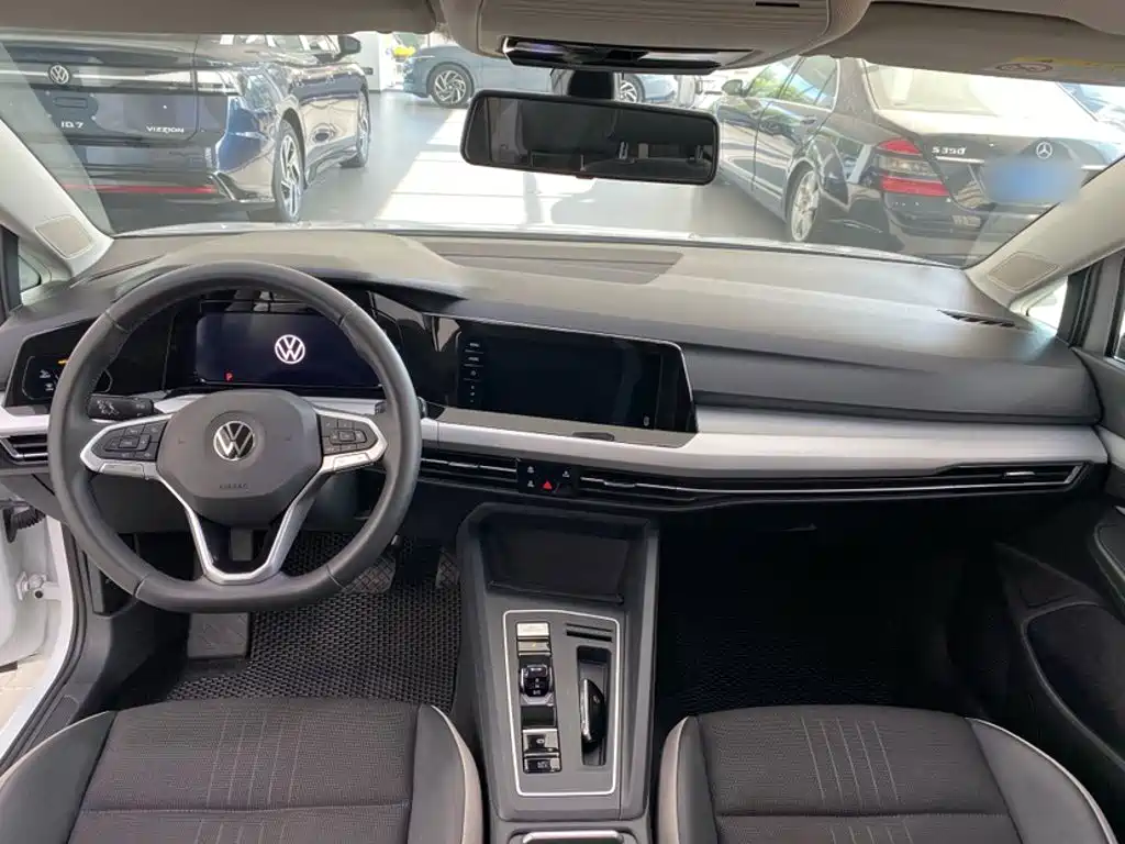 Volkswagen Golf — миниатюра 10