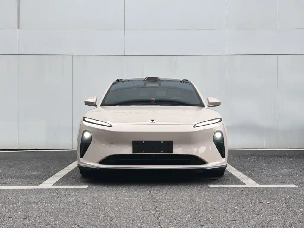 NIO ET5 — миниатюра 2