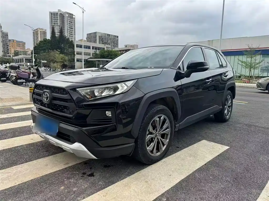 Toyota RAV4 2024