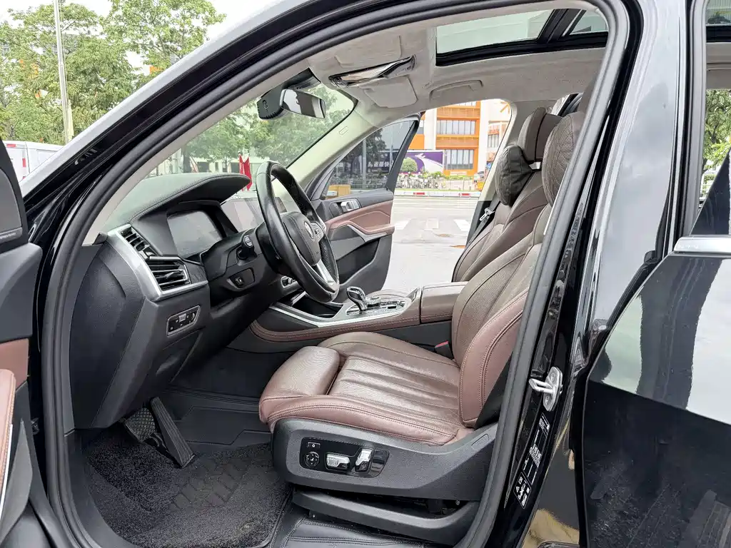 BMW X7 — миниатюра 5