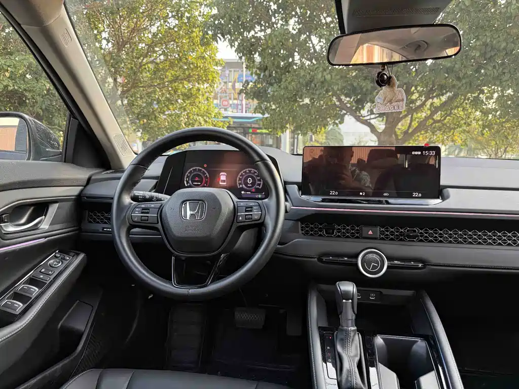 Honda Accord — миниатюра 17