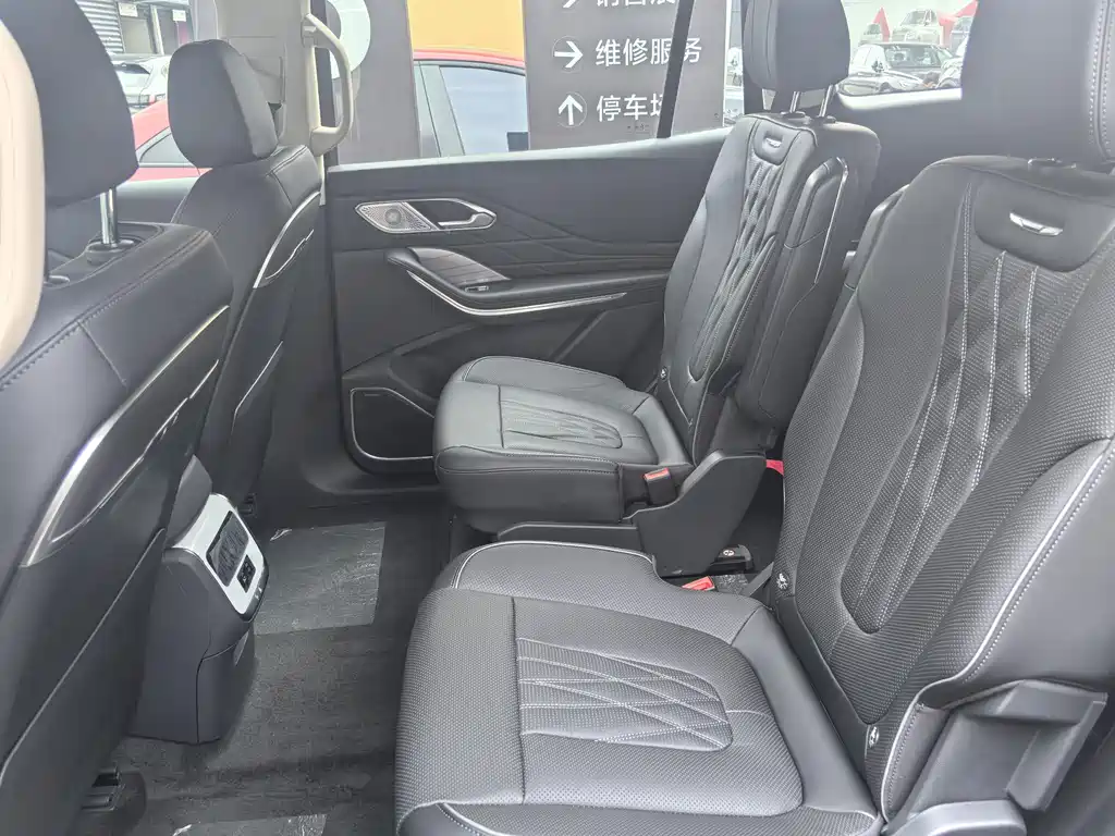 Hongqi HONGQI HS7 PHEV