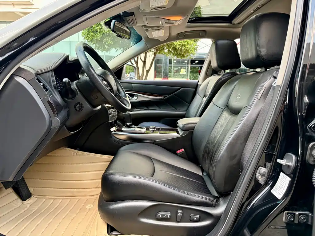 Infiniti M 2012 M25L