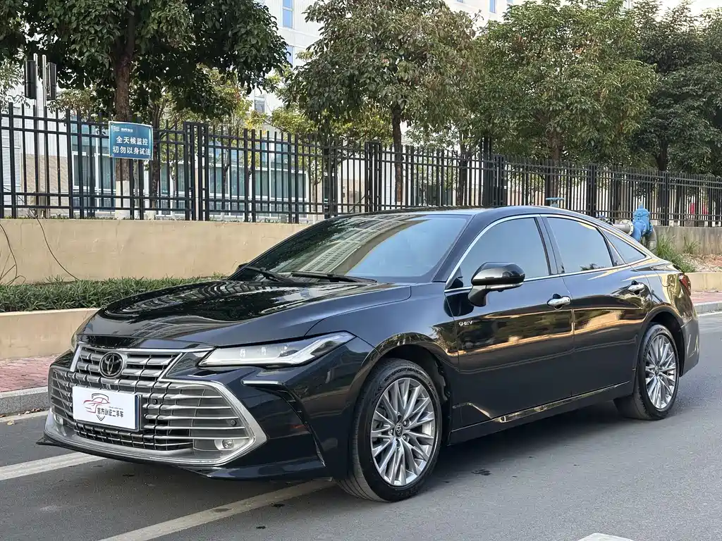 Toyota Avalon 2025