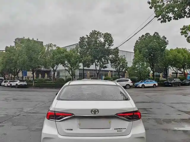Toyota Corolla — миниатюра 8