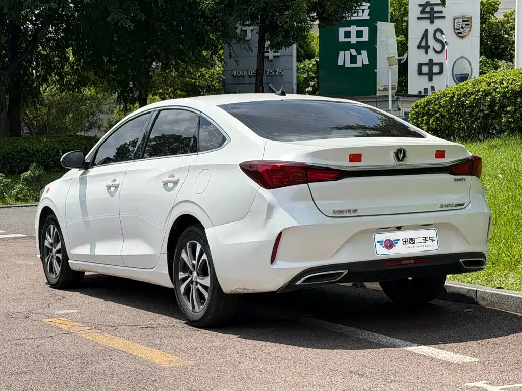 Changan Eado — миниатюра 4