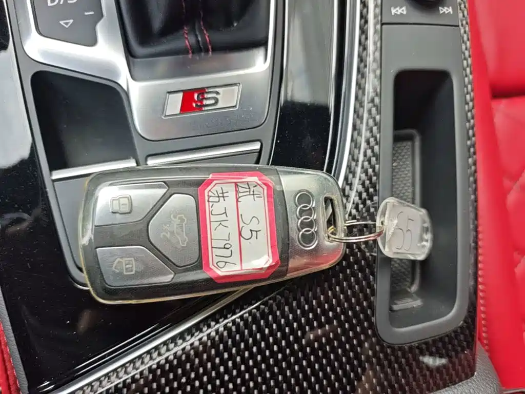 Audi S5 — миниатюра 9