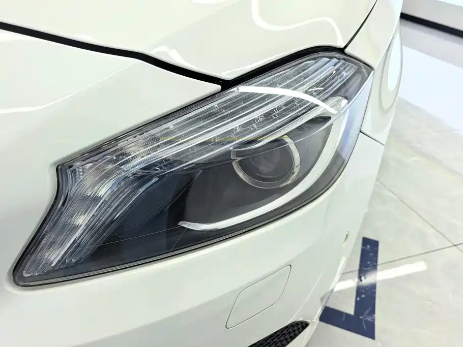 Mercedes-Benz A-Class (Import) — миниатюра 5