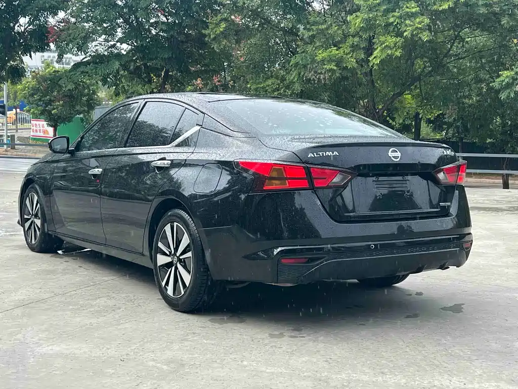 Nissan Teana — миниатюра 4