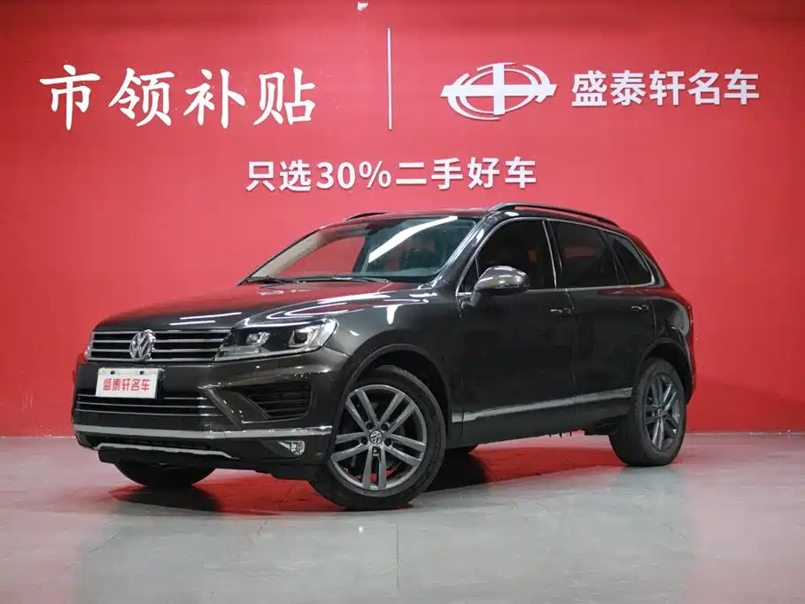 VOLKSWAGEN TOUAREG